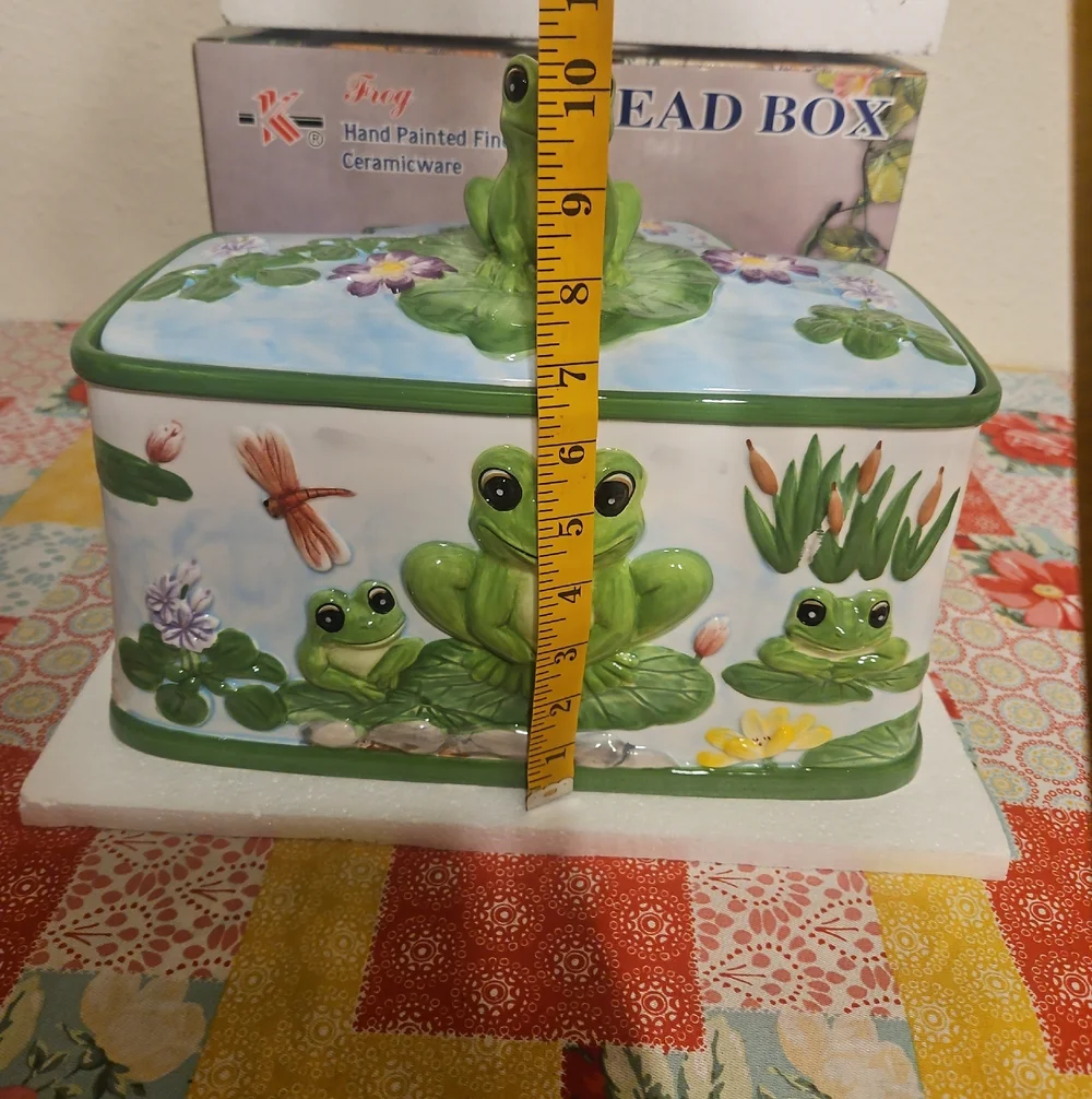 K Frog Hand-Painted Green Ceramic Bread Box